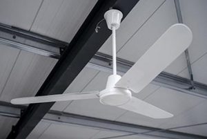 Industrie-Deckenventilatoren und Regelungen - Produkte für Hallenheizung